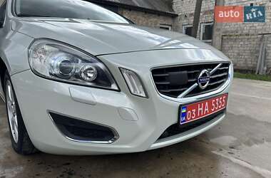 Универсал Volvo V60 2011 в Дубно