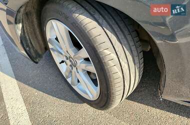 Универсал Volvo V60 2011 в 
