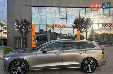 Універсал Volvo V60 2021 в Дубні