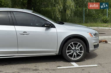 Універсал Volvo V60 2018 в 