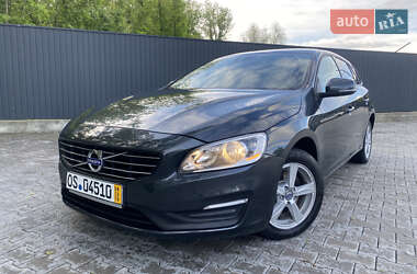 Универсал Volvo V60 2013 в Черновцах