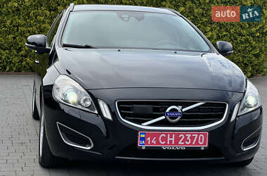 Универсал Volvo V60 2013 в 