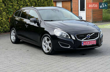 Универсал Volvo V60 2013 в 