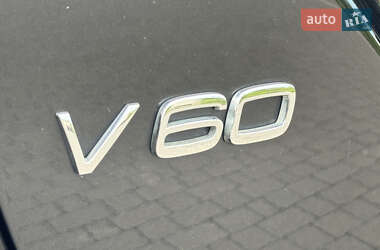 Универсал Volvo V60 2013 в 