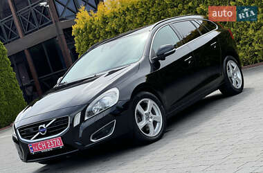 Универсал Volvo V60 2013 в 