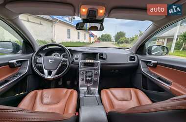 Универсал Volvo V60 2011 в 