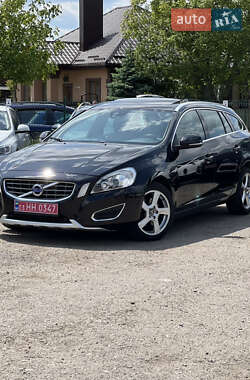 Универсал Volvo V60 2011 в Луцке