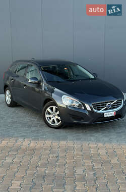 Volvo V60 2011 Volvo V60 2011