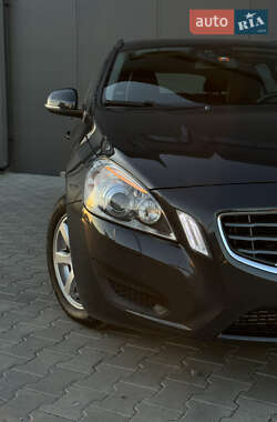 Універсал Volvo V60 2011 в 