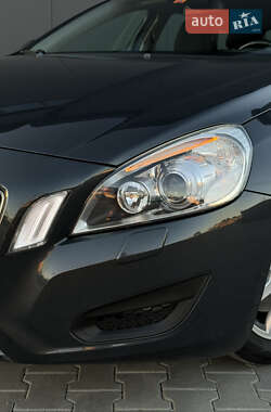 Універсал Volvo V60 2011 в 