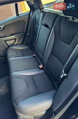 Універсал Volvo V60 2011 в 