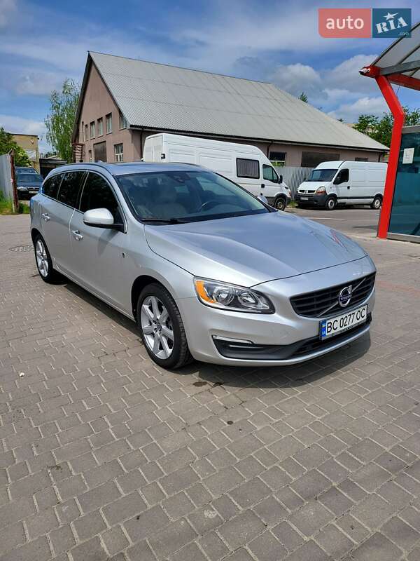 Volvo V60 2016