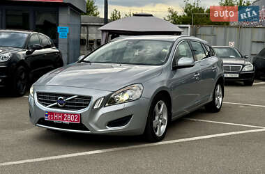 Универсал Volvo V60 2011 в 
