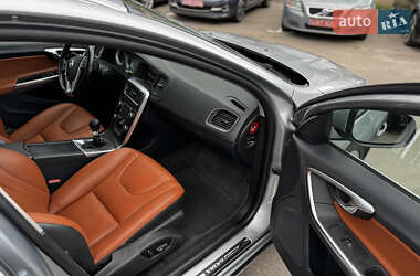 Volvo V60 2011 Volvo V60 2011