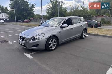 Volvo V60 2011 Volvo V60 2011