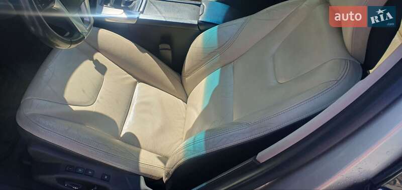 Универсал Volvo V60 2011 в Луцке