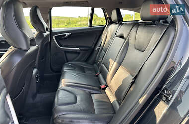 Универсал Volvo V60 2012 в 