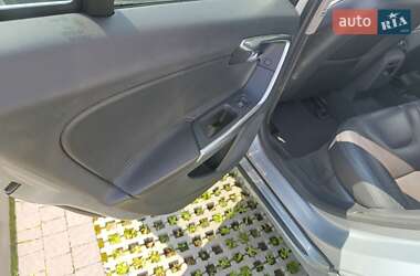 Универсал Volvo V60 2011 в 