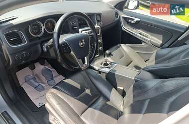Универсал Volvo V60 2011 в 