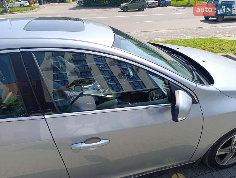 Универсал Volvo V60 2011 в Львове фото 37 Универсал Volvo V60 2011 в Львове