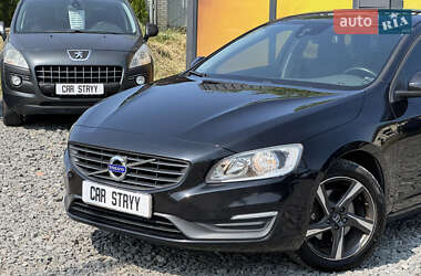 Универсал Volvo V60 2015 в 