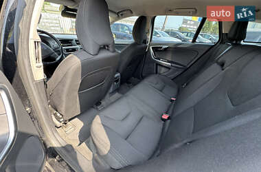 Универсал Volvo V60 2015 в 