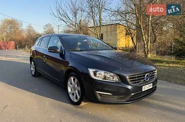 Универсал Volvo V60 2015 в 