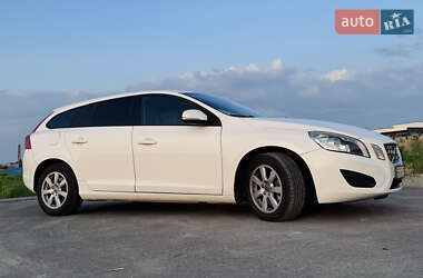Универсал Volvo V60 2011 в 