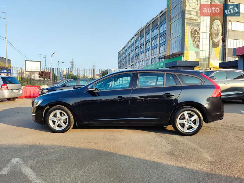 Универсал Volvo V60 2014 в Киеве