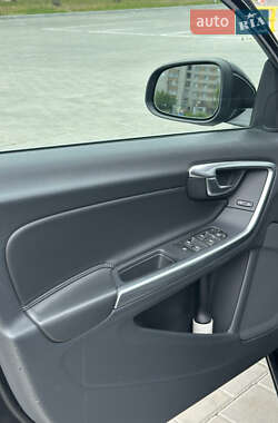 Универсал Volvo V60 2016 в 