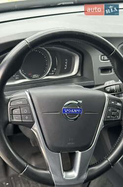 Универсал Volvo V60 2016 в 