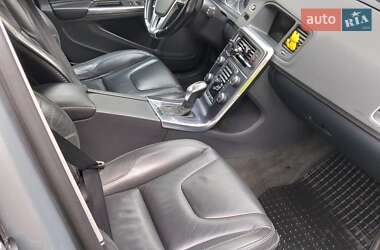 Универсал Volvo V60 2012 в 