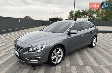 Универсал Volvo V60 2016 в 