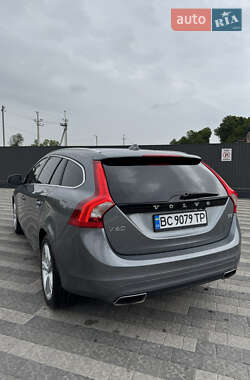 Универсал Volvo V60 2016 в 