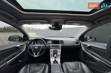 Универсал Volvo V60 2016 в 