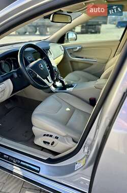 Універсал Volvo V60 2014 в Львові