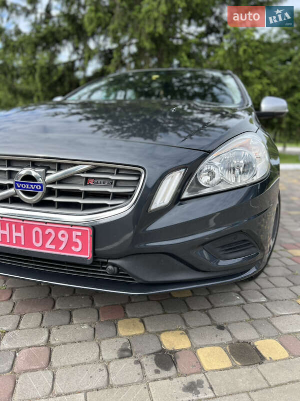 Универсал Volvo V60 2011 в Луцке