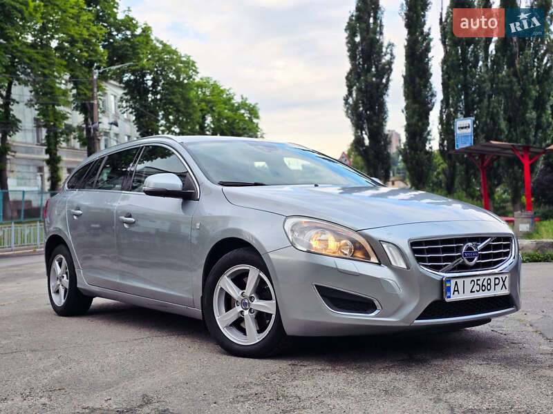 Volvo V60 2011