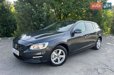 Универсал Volvo V60 2013 в Черновцах