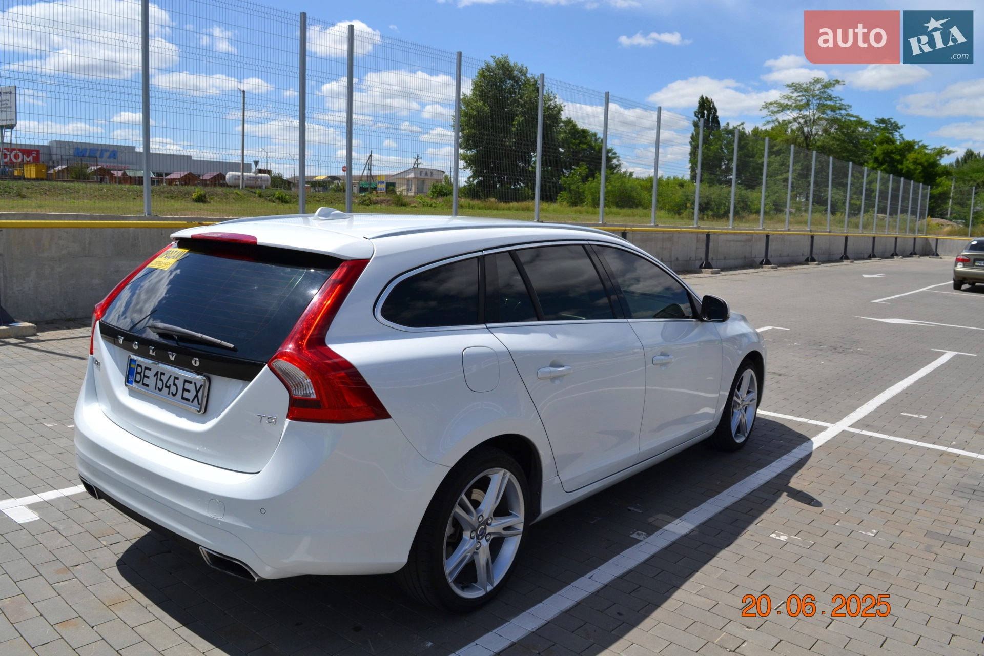 2017 Volvo V60 - мініатюра 8