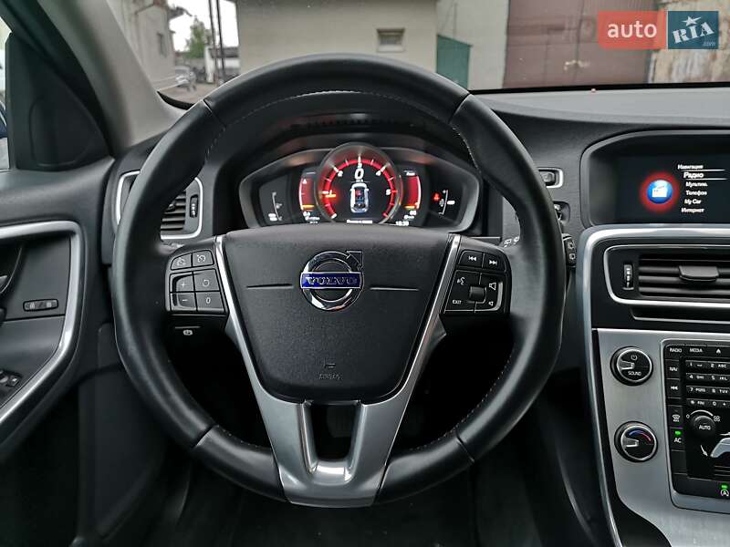 Универсал Volvo V60 2015 в Калуше
