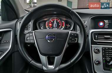 Универсал Volvo V60 2015 в 