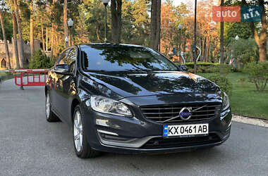 Универсал Volvo V60 2014 в 