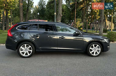 Универсал Volvo V60 2014 в 