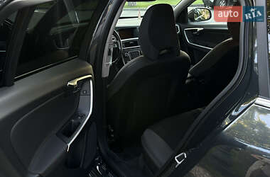 Универсал Volvo V60 2014 в 