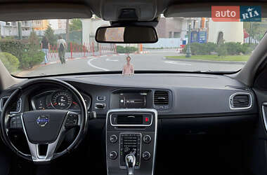 Универсал Volvo V60 2014 в 