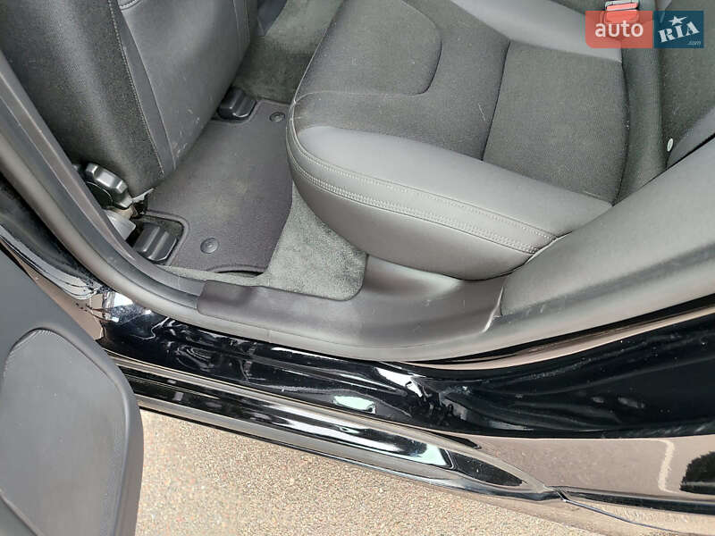 Универсал Volvo V60 2012 в Киеве
