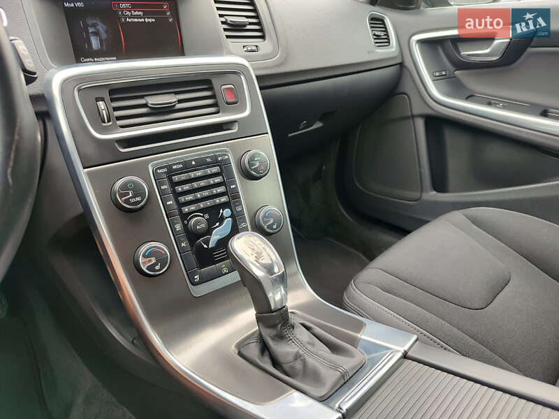 Универсал Volvo V60 2012 в Киеве