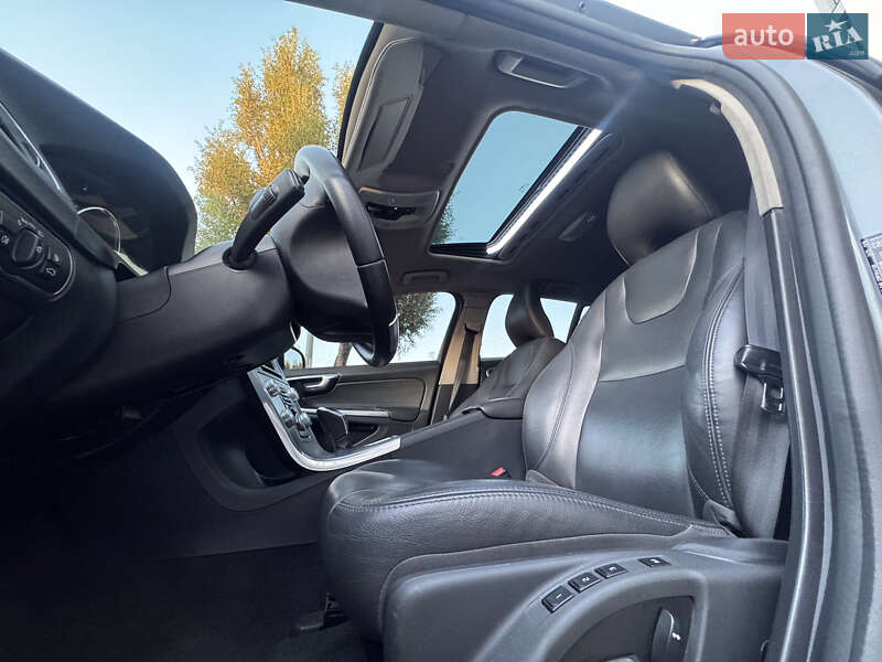 Универсал Volvo V60 2016 в Новояворовске