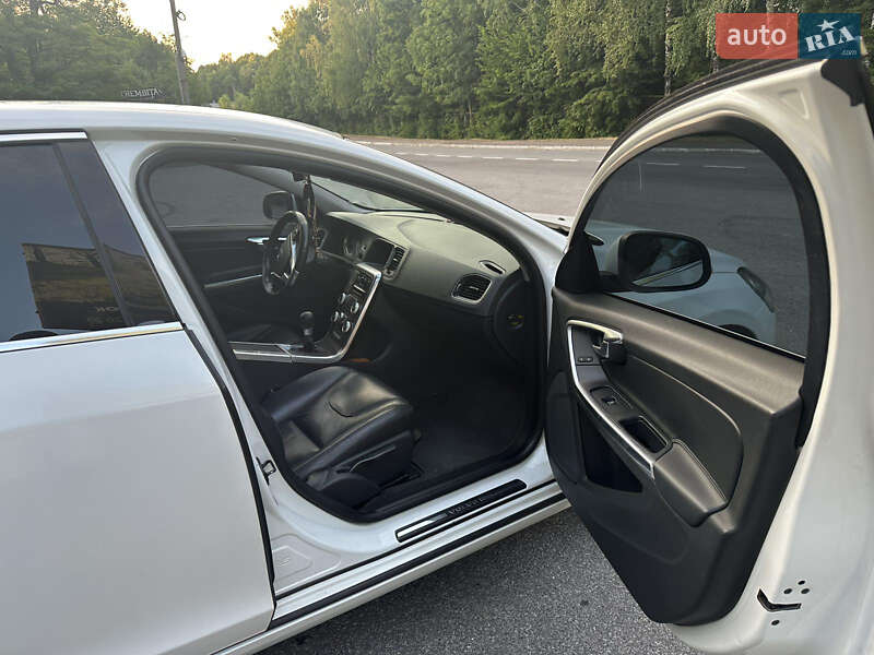 Універсал Volvo V60 2012 в Трускавці